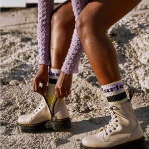 Dr. Martens Jadon Ill Pisa platform boots
